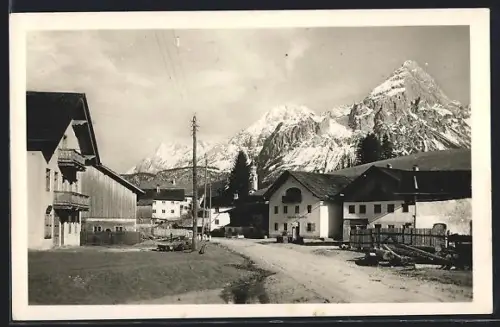 AK Lermoos, Dorfpartie mit Sonnenspitze