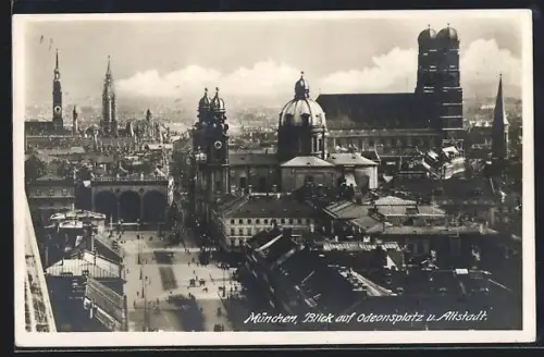 AK München, Blick auf Odeonsplatz und Altstadt