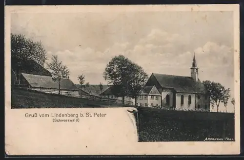 AK Lindenberg / Schwarzwald, Kirche und Bauernhäuser