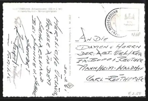 AK Muggenbrunn /Schwarzwald, Winterlandschaft, Kirche, verschneite Häuser