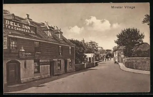 AK Minster Village, Strassenpartie