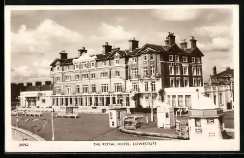 AK Lowestoft, The Royal Hotel