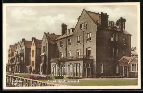AK Lowestoft, Grand Hotel