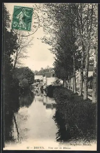 AK Dreux, Vue sur la Blaise et magasins voisins