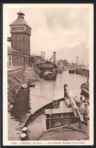 AK Corbeil /S.-et-O., Les Grands Moulins et la Seine