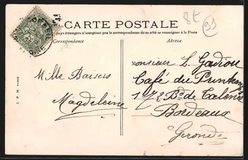 AK Bas-Vignons /Essonnes, Maison Pernot et Vins-Café avec voiture ancienne devant