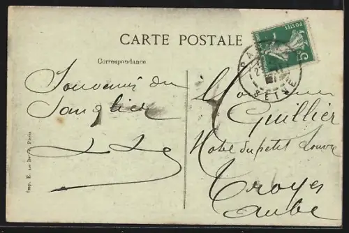 AK Pantin, Les Écoles