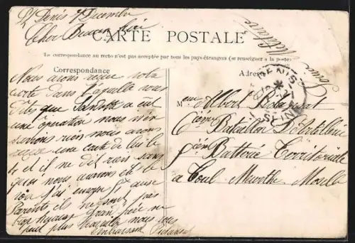 AK Saint-Denis, Place Parmentier et Rue Raspail animées avec passants élégants