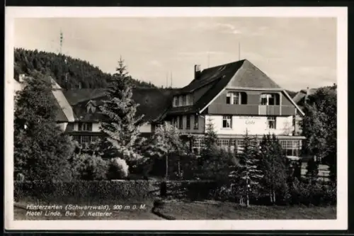 AK Hinterzarten / Schwarzwald, Partie am Hotel Linde