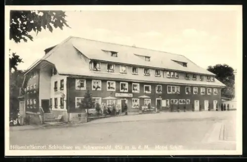 AK Schluchsee / Schwarzwald, Strassenpartie am Hotel Schiff