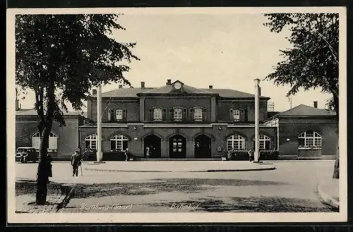 AK Homburg / Saar, Strassenpartie am Bahnhof
