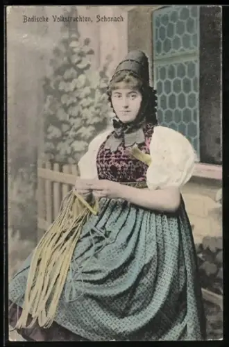 AK Schönach, Frau in badischer Volkstracht