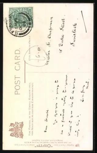 AK Torwart hält den Ball beim Fussballspiel