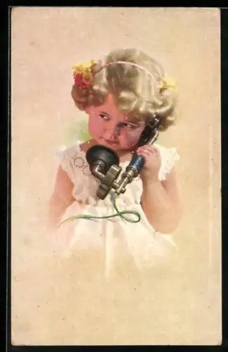 AK Portrait blondes Mädchen am Telefon