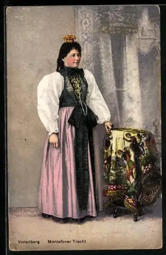 AK Frau aus Vorarlberg in Montafoner Tracht