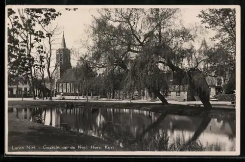 AK Laren /N. H., Gezicht op de Ned. Herv. Kerk