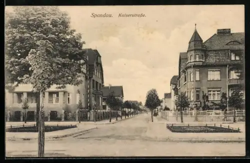 AK Berlin-Spandau, Papierhandlung in der Kaiserstrasse