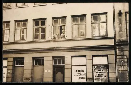Foto-AK Hamburg-Altona, Fisch-Räucherei von H. Thedens, Adolfstrasse 82