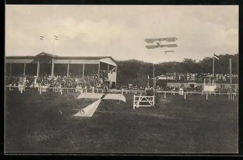 AK Schleswig, Flugplatz, Flugschau mit Tribüne