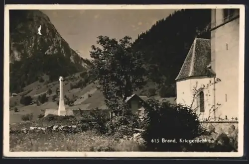 AK Brand, Kriegerdenkmal mit Kirche