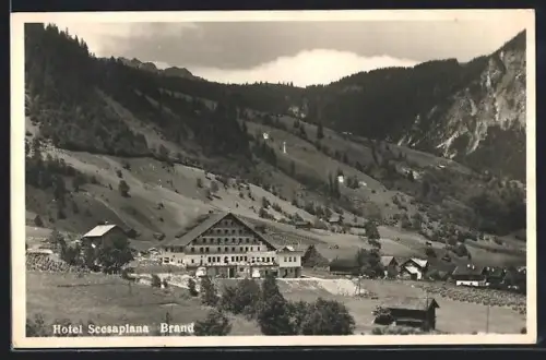 AK Brand, Hotel Scesaplana, Talansicht mit Bergen