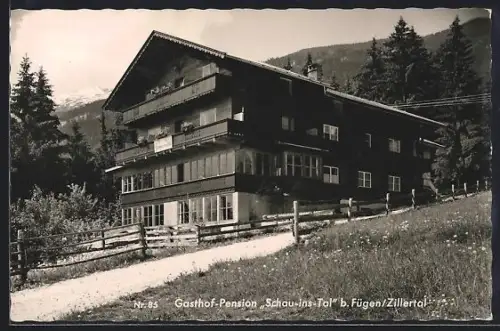 AK Fügen /Zillertal, Gasthof-Pension Schau-ins-Tal