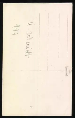 Foto-AK Kleiner Junge im Matrosenanzug mit Spielzeugboot