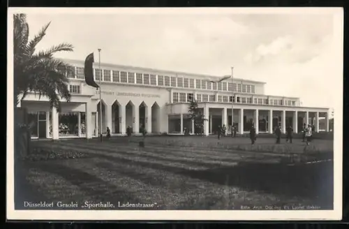 AK Düsseldorf, Grosse Ausstellung, 1926, Gesolei, Sporthalle, Ladenstrasse