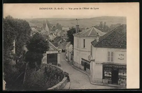 AK Dourdan, Vue prise de l`Hotel de Lyon