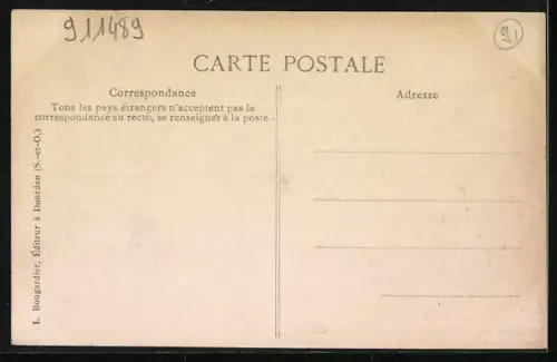 AK Dourdan, Vue prise de l`Hotel de Lyon