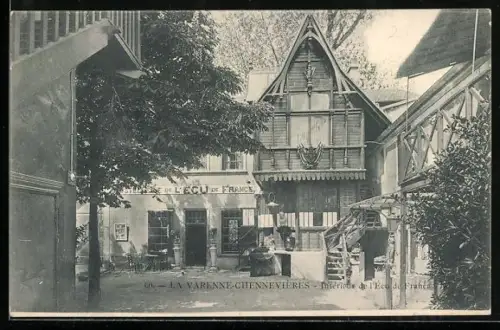 AK La Varenne-Chennevieres, Interieure de l`Ecu de France
