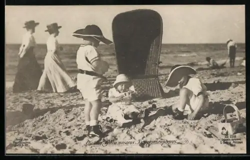 AK Söhne von Kronprinz Wilhelm von Preussen am Strand