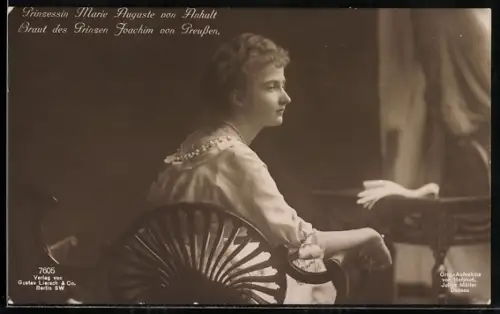 AK Prinzessin Joachim von Preussen im Profil sitzend