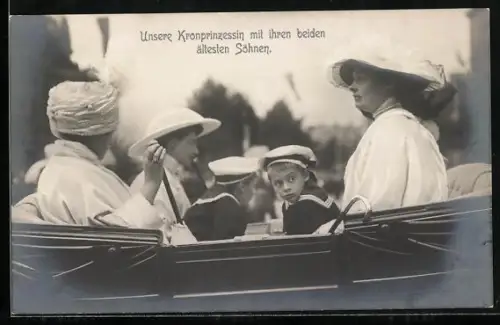 AK Kronprinzessin Cecilie und ihre ältesten Söhne auf Fahrt mit der Kutsche