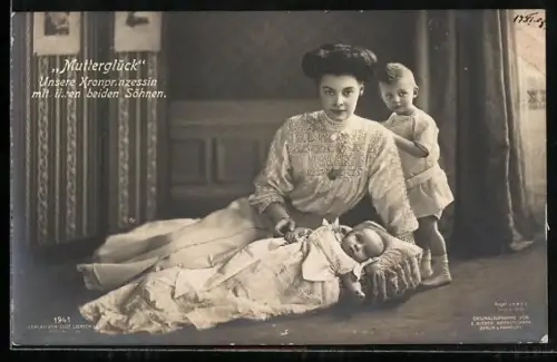 AK Kronprinzessin Cecilie von Preussen mit ihren beiden Söhnen