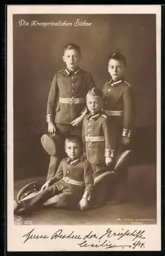 AK die Kronprinzlichen Söhne in Uniform