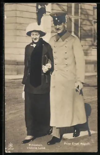 AK Prinzessin Viktoria Luise und Prinz Ernst August beim Spaziergang