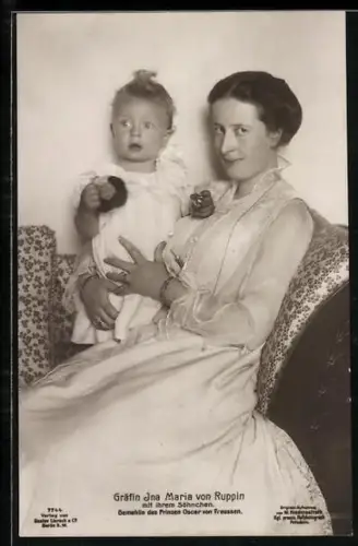 AK Prinz Oskar von Preussen, Portrait als Baby mit der Mutter Grafin Ina von Ruppin
