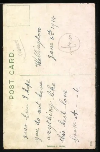 AK Kleiner Junge hat Zahnweh