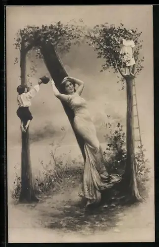 AK Junge Frau mit ihren Kindern am Buchstaben N