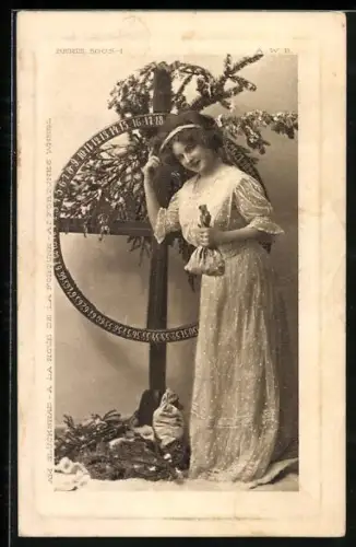 AK Glücksfee bedient ein Glücksrad