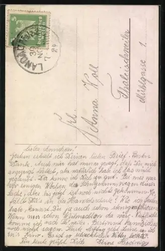 AK Kleiner Bergsteiger blickt auf küssendes Paar hinunter, Glück im Winkel