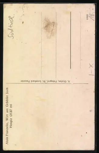 AK Grödner Joch, Wirt Alois Franzelin in Tracht, Hospiz