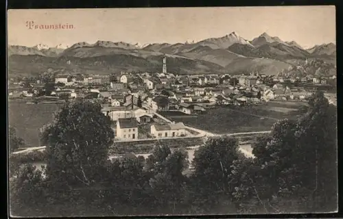 AK Traunstein, Panoramaansicht des Ortes mit Alpen im Hintergrund