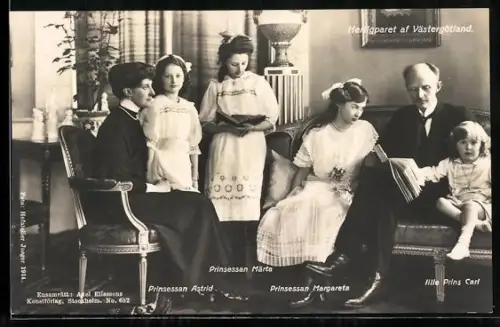 AK Prinsessan Märta, Prinsessan Astrid, Prinsessan Margareta & lille Prins Carl von Schweden