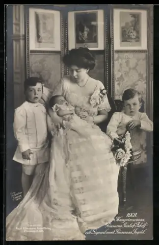 AK H. K. H. Kronprinsessan, Prinsarna Gustaf Adolf och Sigvard samt Prinsessan Ingrid