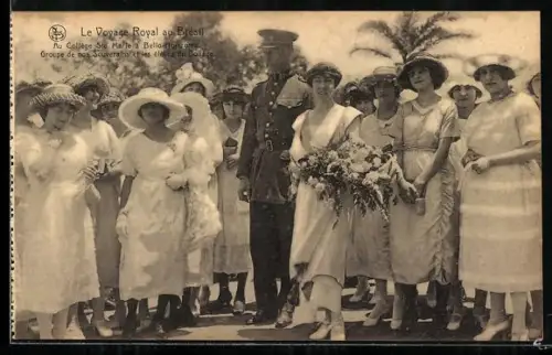 AK Bello-Horizonté, Le Voyage Royal au Brésil, Au Collège Ste Marie, Groupe de nos Souverains et les élèves du Collège
