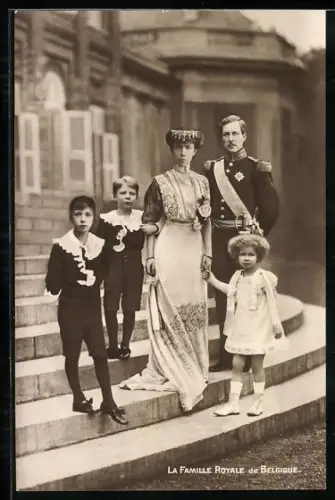 AK La Famille de Belgique