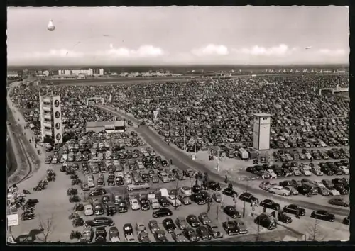 AK Hannover, Messegelände, Ballon über Parkplatz
