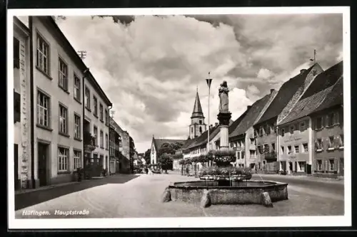 AK Hüfingen, Hauptstrasse, Brunnen, Kirche